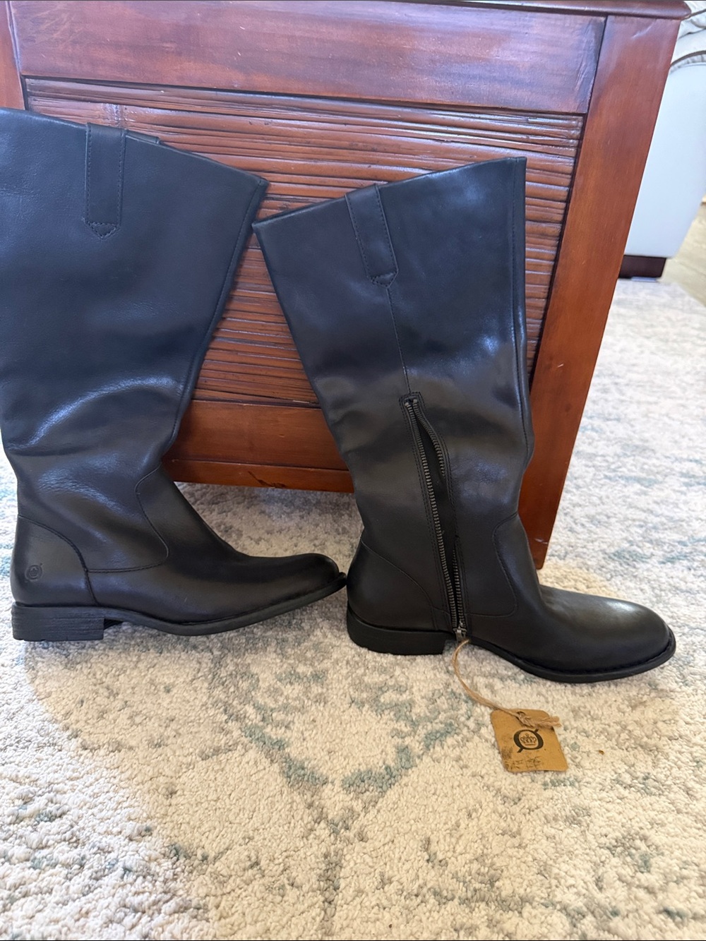 Born Shaunie black leather boots